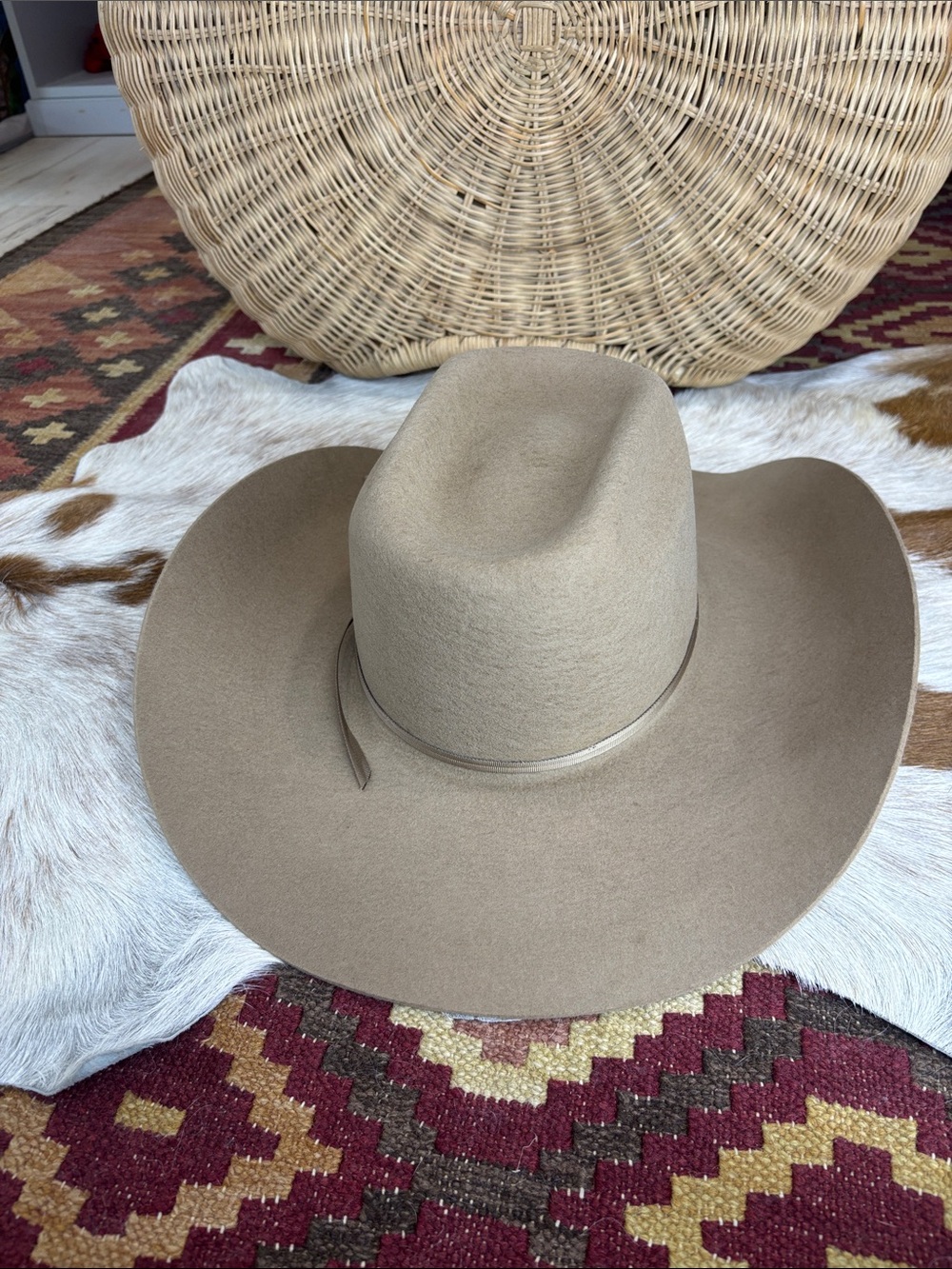 Resistol Cody Johnson 9th round stone cowboy hat 7 1/4 - Picture 6 of 6